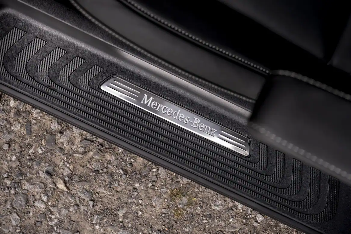 Mercedes‑Benz V‑Class front headlight detail